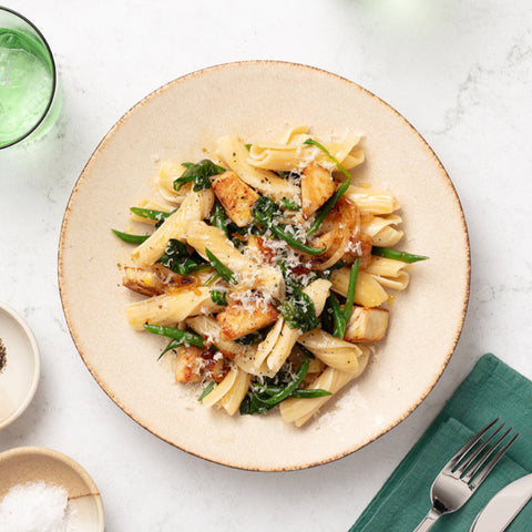 Sourdough Vortici with white turkey pasta with spinach and french beans